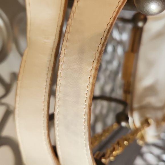 Gianni Bini Brand Purse - Picture 2 of 8